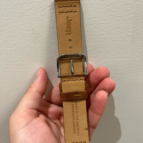 24 MM Jeep branded leather watch band - Picture 3 of 4